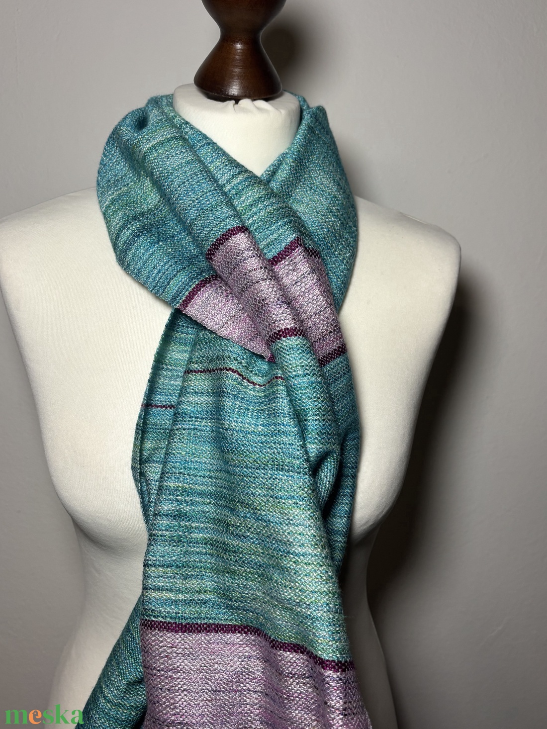 Kézzel szőtt Aszimmetrikus türkiz kendő lila csíkokkal  - ruha & divat - sál, sapka, kendő - kendő - Meska.hu