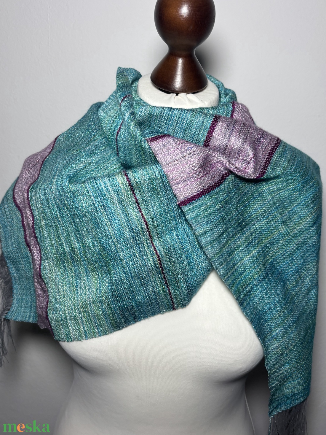 Kézzel szőtt Aszimmetrikus türkiz kendő lila csíkokkal  - ruha & divat - sál, sapka, kendő - kendő - Meska.hu