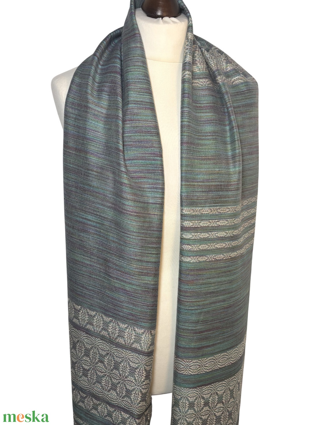 Kézzel szőtt Zöldes Lilás Selyemkendő liliom mintával � Egyedi kézműves női kiegészítő - ruha & divat - sál, sapka, kendő - kendő - Meska.hu