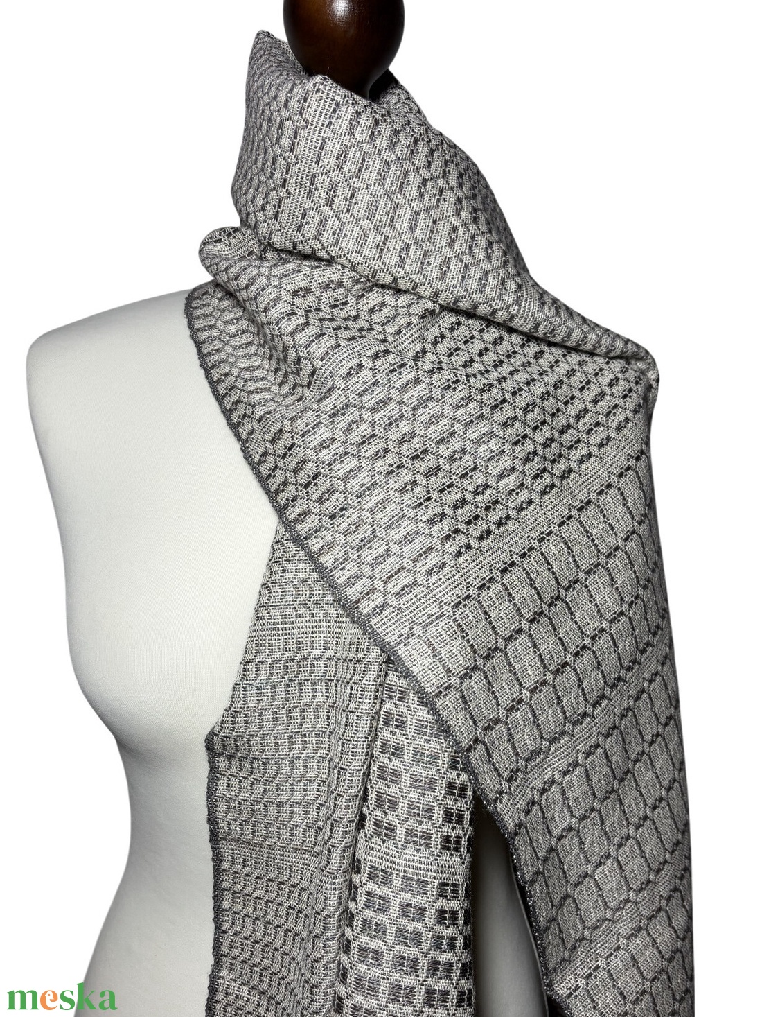 Kézzel szőtt Szürkésbarna Selyem Kendő - ruha & divat - sál, sapka, kendő - kendő - Meska.hu