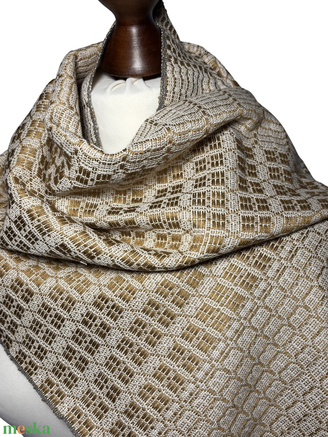 Kézzel szőtt Arany - Fehér Selyem Kendő - ruha & divat - sál, sapka, kendő - kendő - Meska.hu