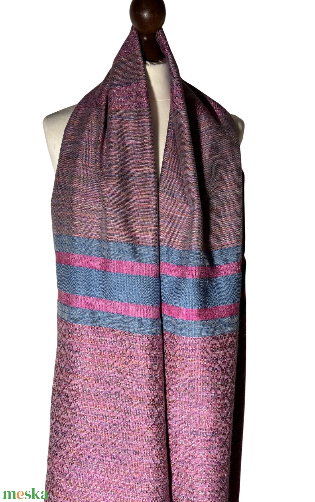 Kézzel szőtt Málna Selyem Kendő - ruha & divat - sál, sapka, kendő - kendő - Meska.hu