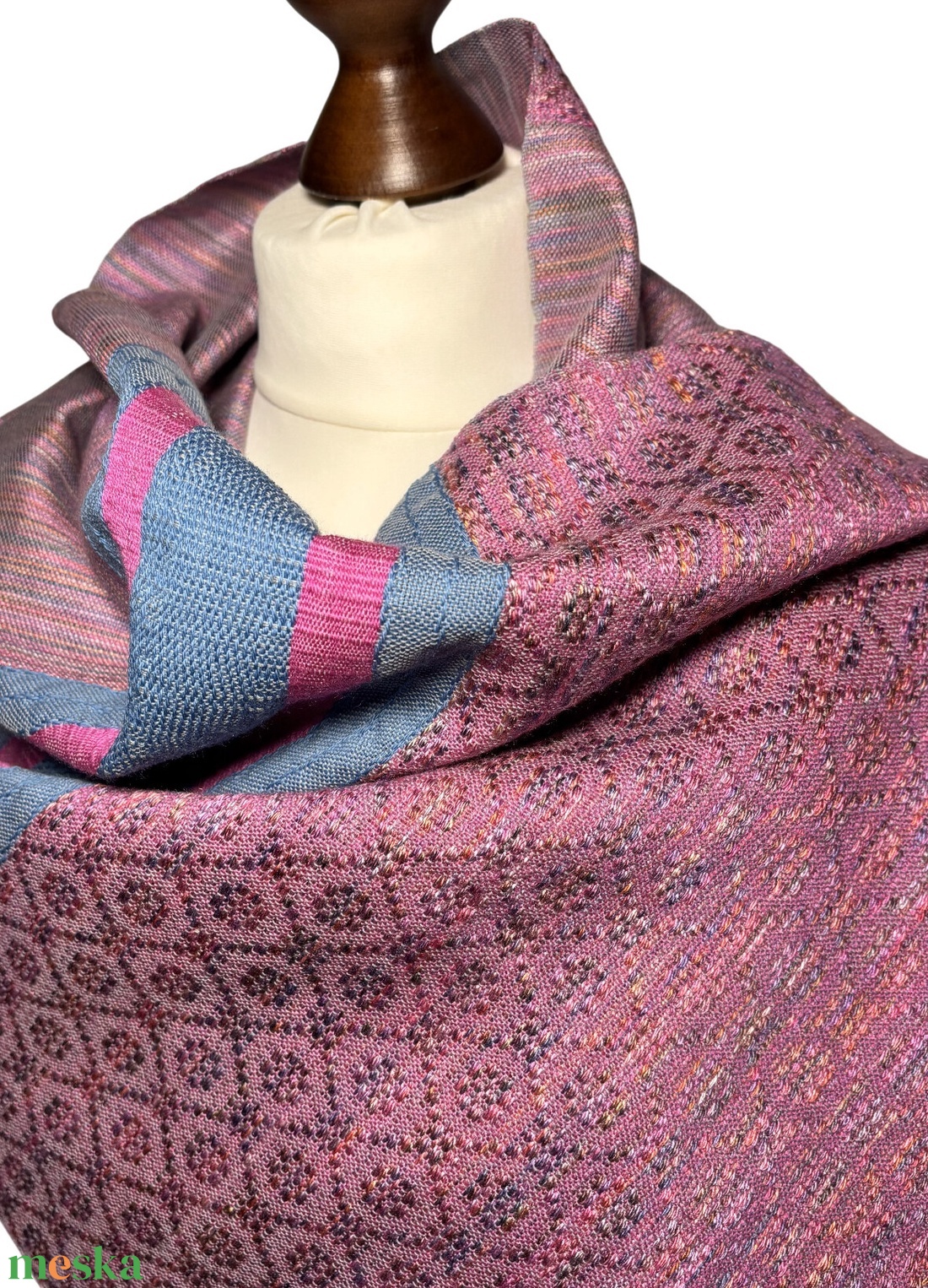 Kézzel szőtt Málna Selyem Kendő - ruha & divat - sál, sapka, kendő - kendő - Meska.hu