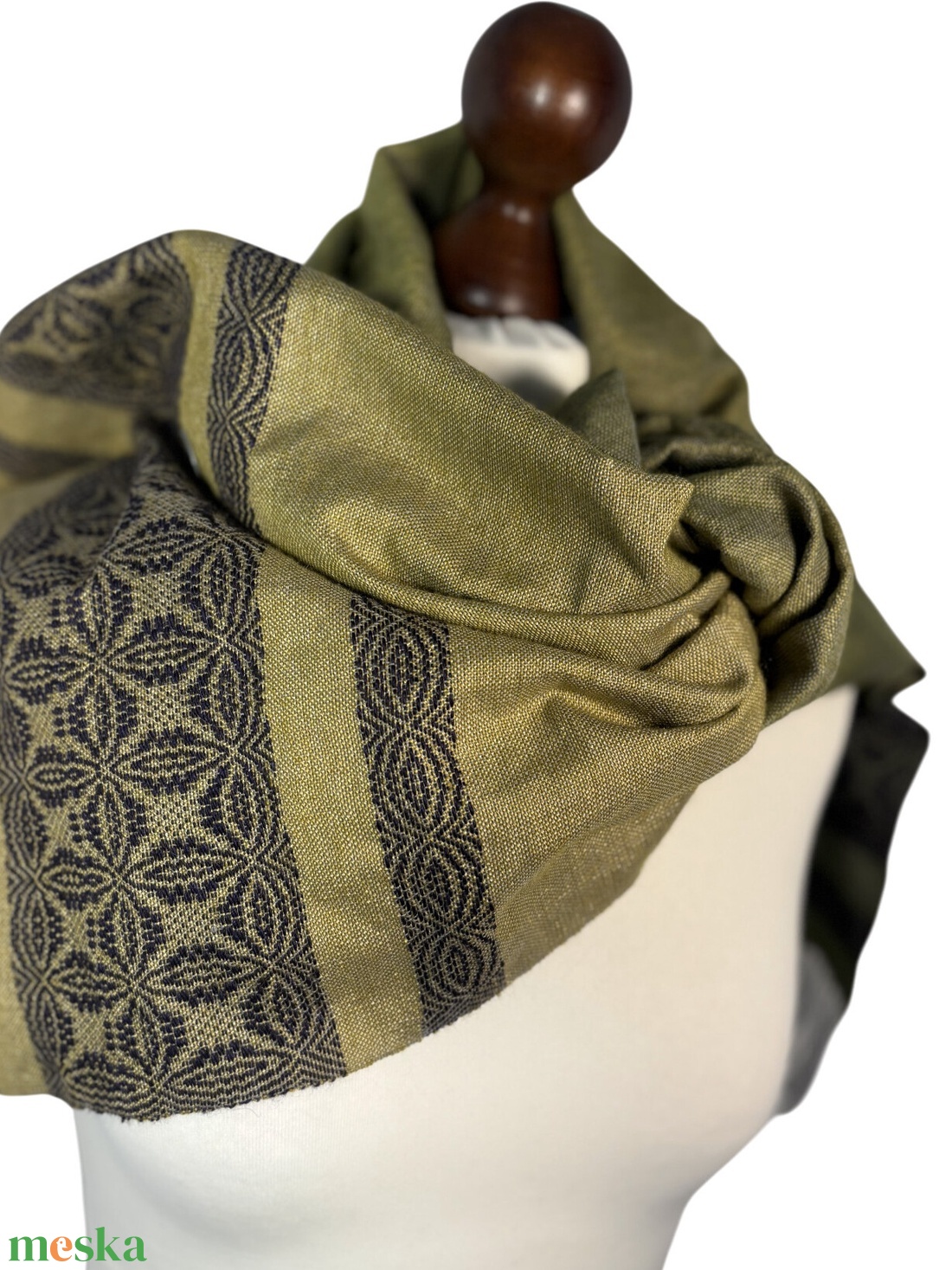 Zöld színátmenetes selyemkendő, kézzel szőtt egyedi darab - ruha & divat - sál, sapka, kendő - kendő - Meska.hu