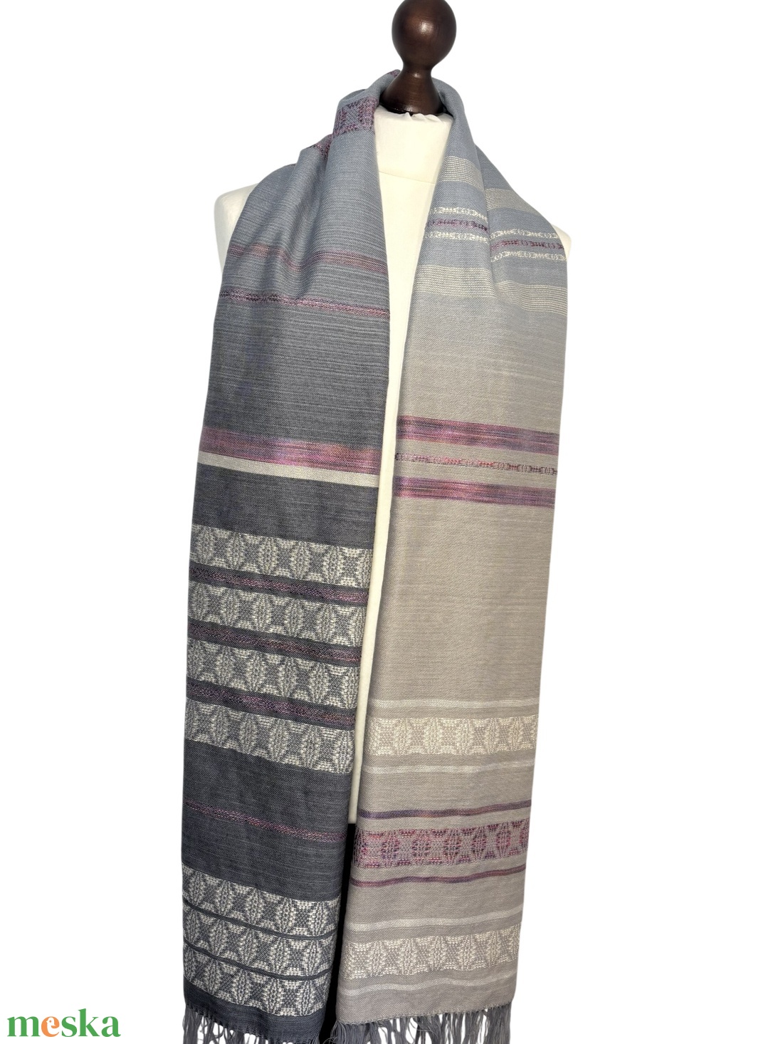 Kézzel szőtt ombre szürke-kék-bézs Merino kendő � Málna és krém mintával � Luxus gyapjú sál � Elegáns női vállkendő - ruha & divat - sál, sapka, kendő - kendő - Meska.hu