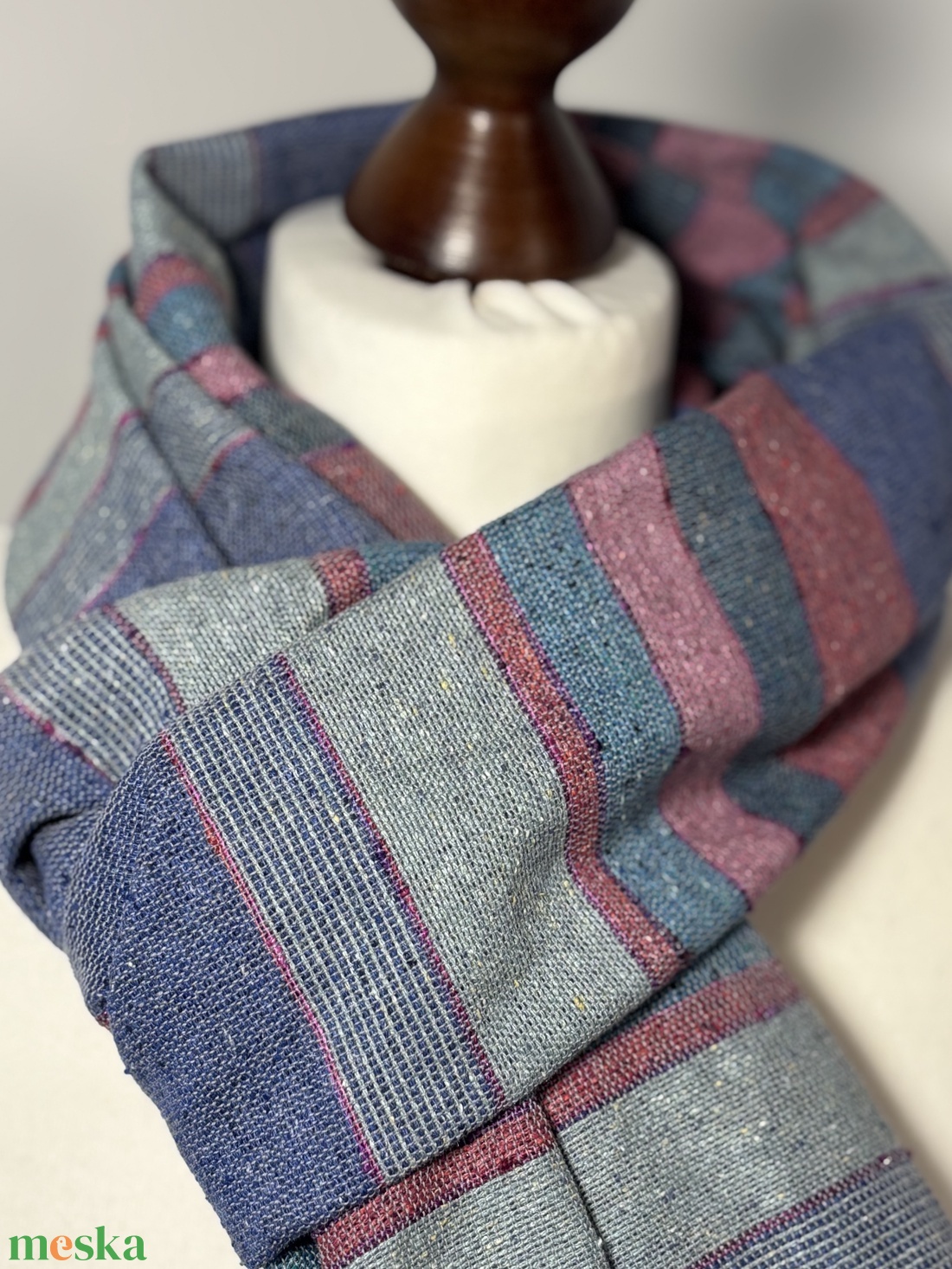 Kézzel szőtt kék, zöld, málna csíkos selyemsál - ruha & divat - sál, sapka, kendő - kendő - Meska.hu