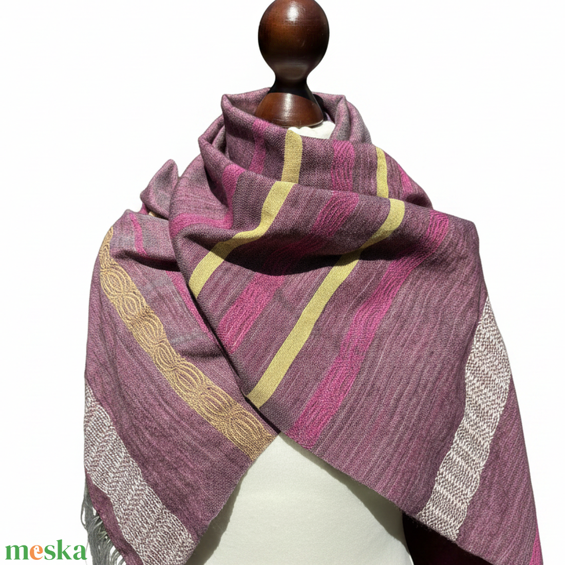 Romantikus, kézzel szőtt merinó�selyem�jak kendő � aszimmetrikus lila sál � egyedi kézműves darab - ruha & divat - sál, sapka, kendő - stóla - Meska.hu