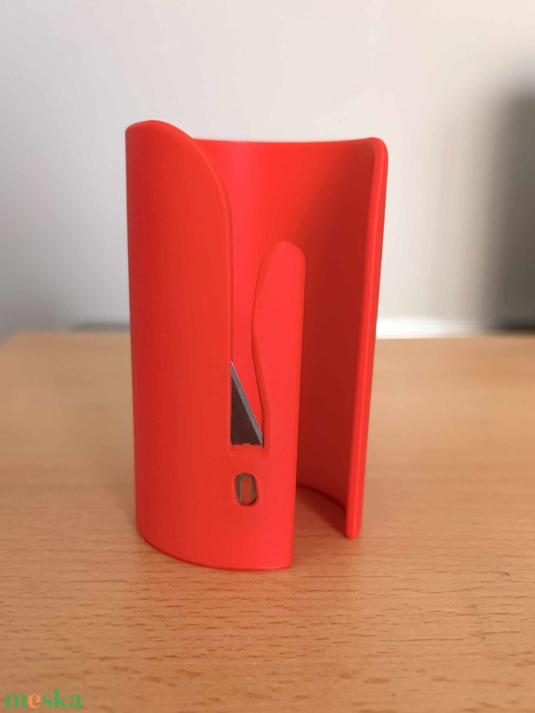 Kézi csomagolópapír-vágó - kellékek & szerszámok - szerszámok, eszközök - vágóeszköz, kézi - Meska.hu