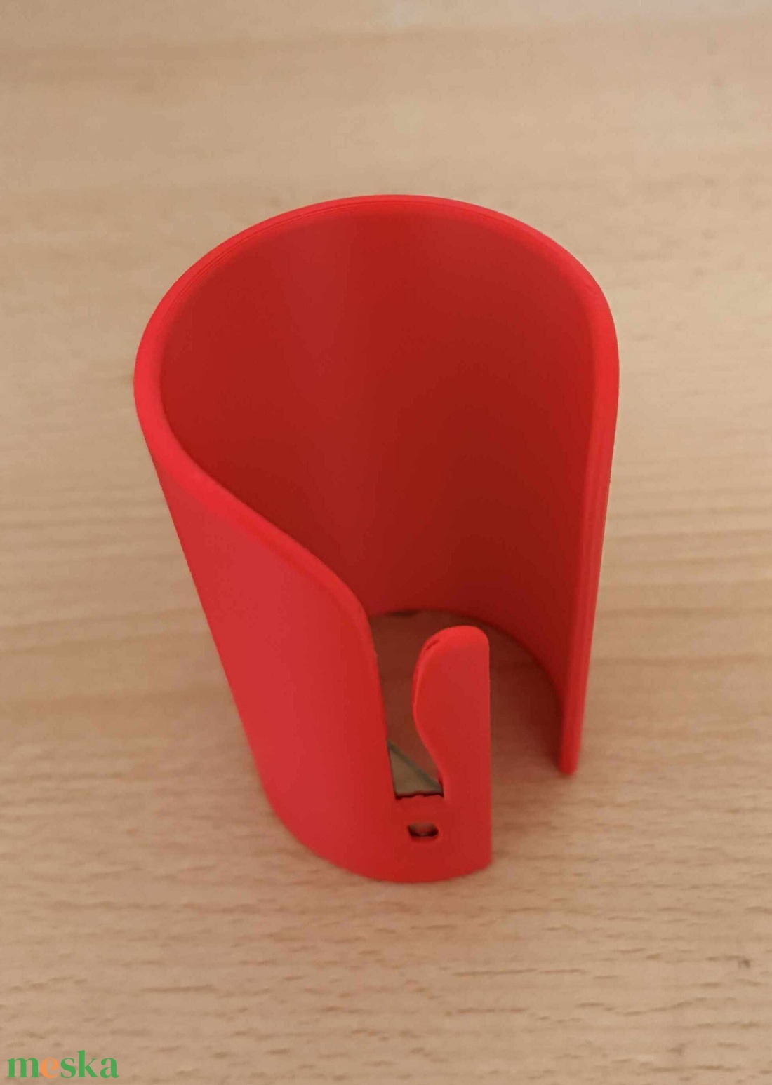 Kézi csomagolópapír-vágó - kellékek & szerszámok - szerszámok, eszközök - vágóeszköz, kézi - Meska.hu