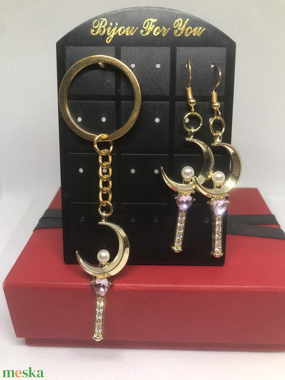 Sailor Moon fülbevaló vagy kulcstartó - ékszer - fülbevaló - lógó fülbevaló - Meska.hu Sailor Moon fülbevaló vagy kulcstartó - ékszer - fülbevaló - lógó fülbevaló - Meska.hu