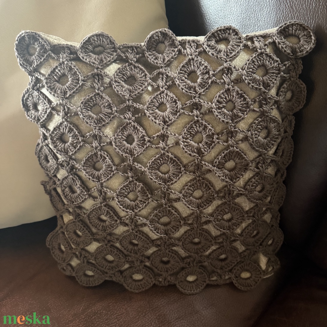 Horgolt körmotívumos párnahuzat minta  részletes leírással és rajzos diagrammal - diy (csináld magad) - szabásminta, útmutató - horgolási minta - Meska.hu