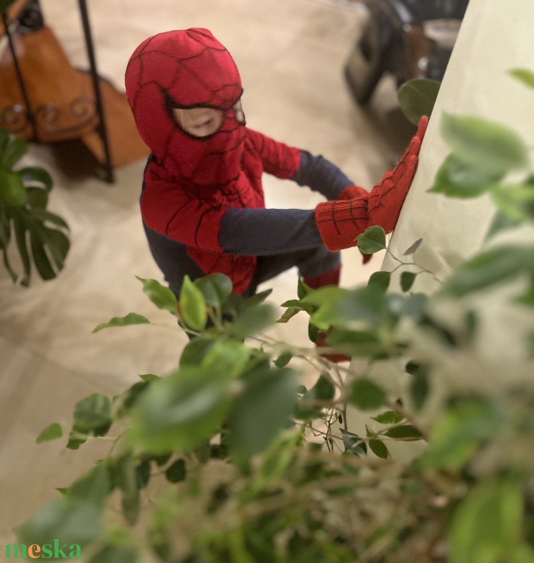 Egyedi, kézzel készített Pókember jelmez � hímzett mintával, horgolt pókkal - upcycling - ruha & divat - jelmez & álarc - jelmez - Meska.hu