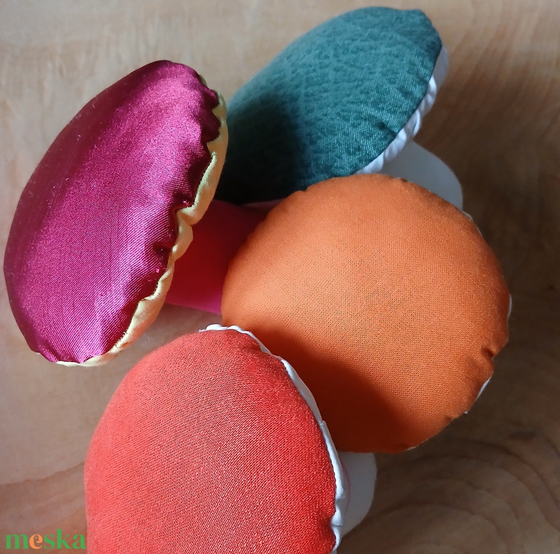 Textil galambgombák - játék & sport - gyerekkonyha - játék gyümölcsök és zöldségek - Meska.hu