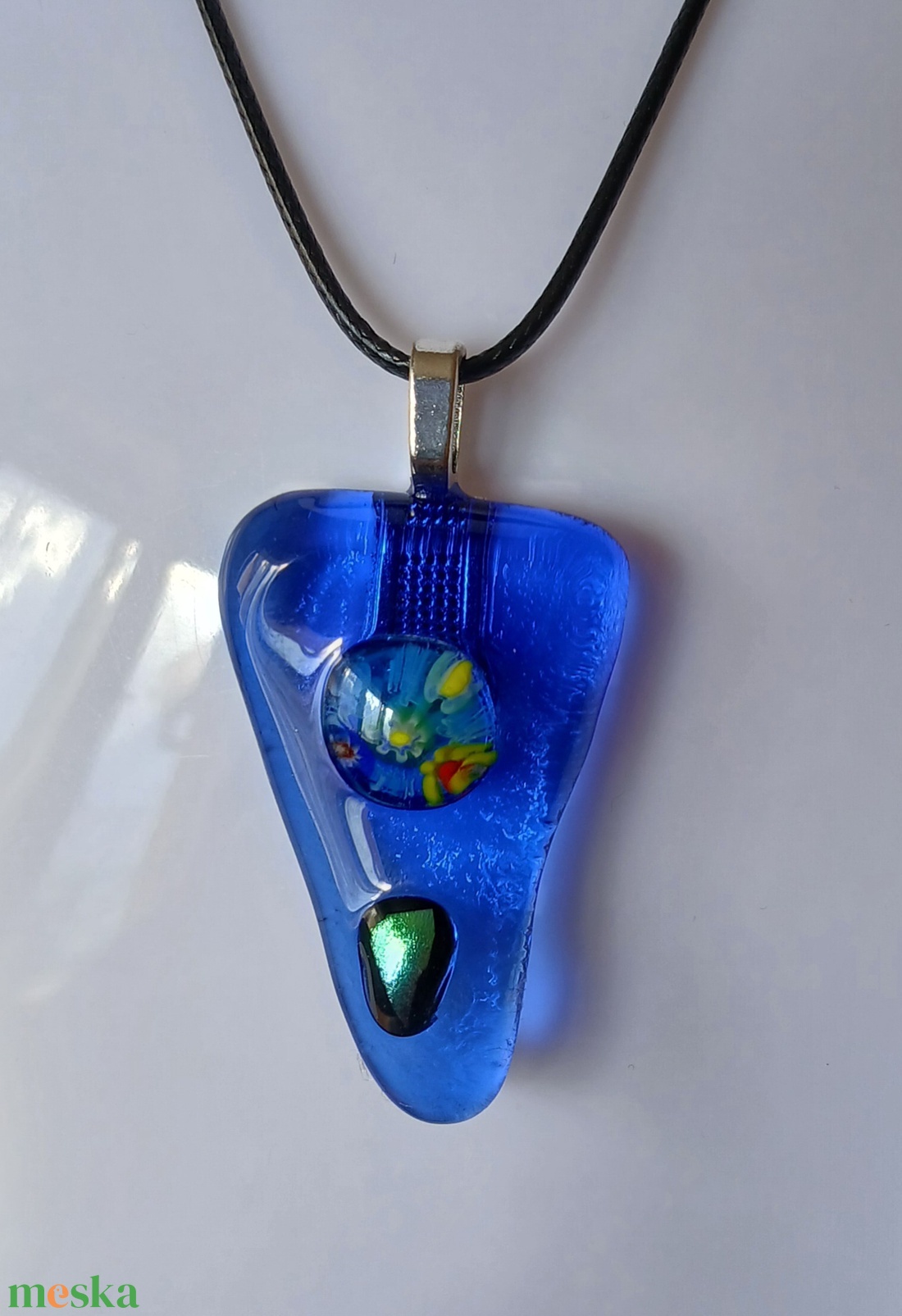 Kék háromszög üvegmedál - ékszer - nyaklánc - medál - Meska.hu