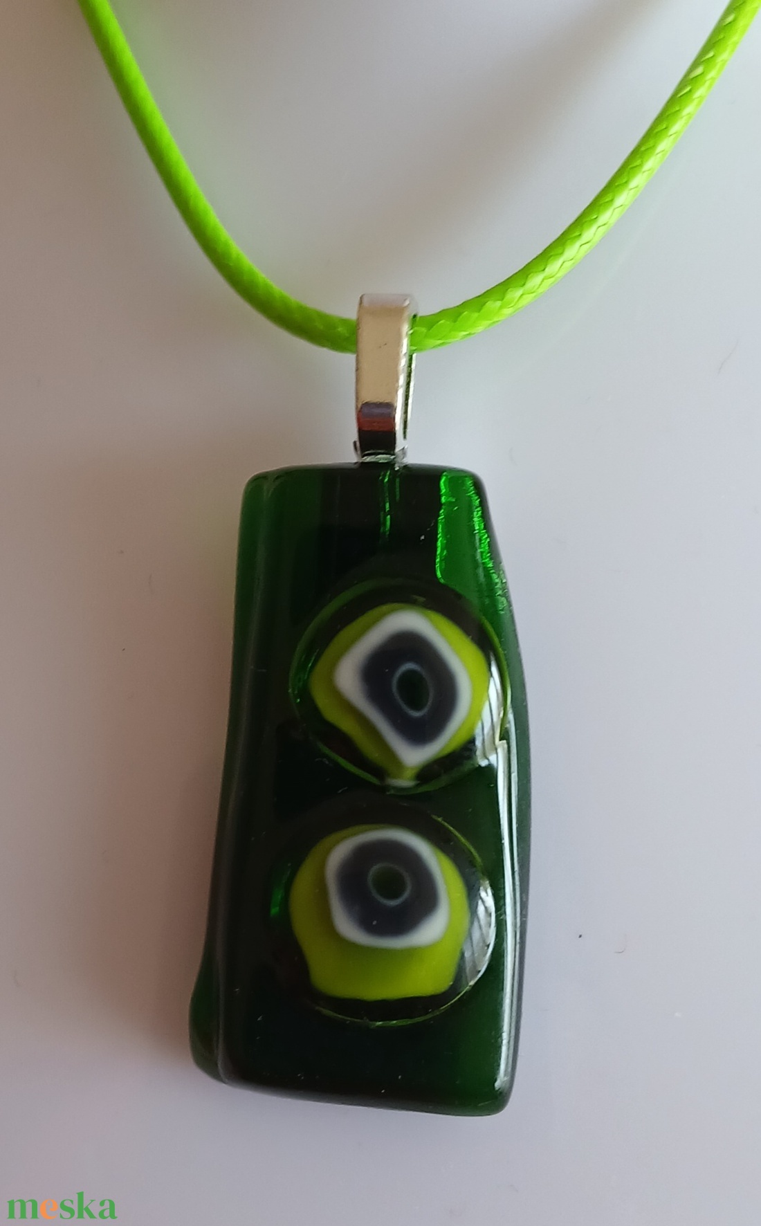 ZÖLD SZEMEK üvegmedál - ékszer - nyaklánc - medál - Meska.hu