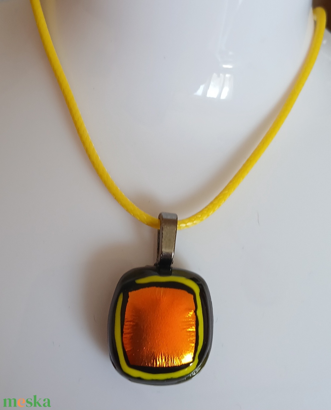 Arany kavics üvegmedál - ékszer - nyaklánc - medál - Meska.hu