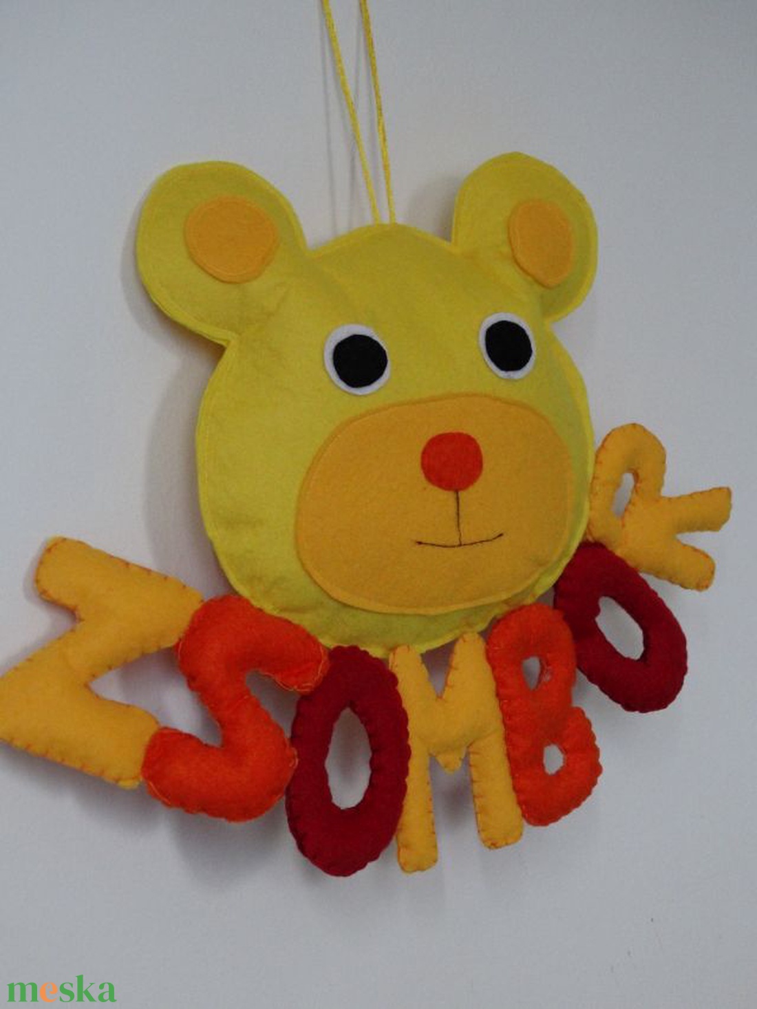 Macis névtábla - Sárga színben - választható színekkel - baba - mama - babaszoba dekoráció - baba névtábla - Meska.hu