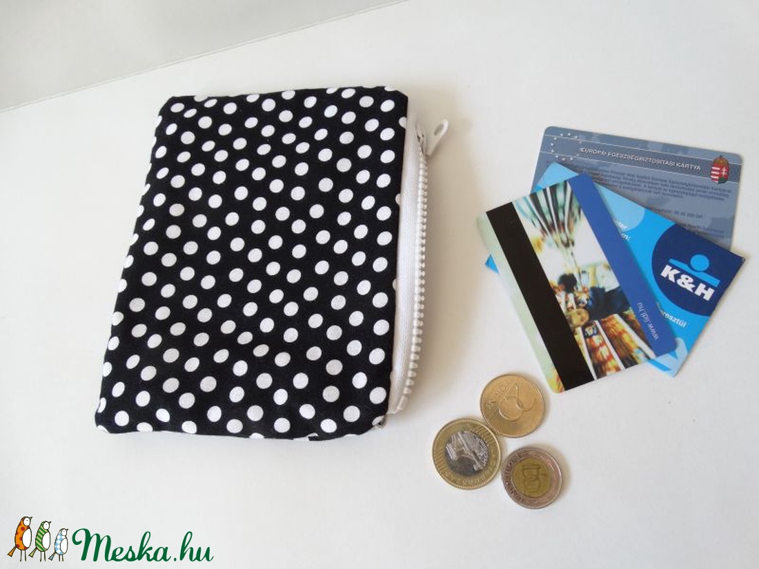 Pöttyös Pénztárca - Kártyatartó - Pöttyös mini neszesszer - Sminktáska - Kozmetikai táska - Fekete/fehér - Telefontartó  - táska & tok - pénztárca & más tok - kártyatartó & irattartó - Meska.hu