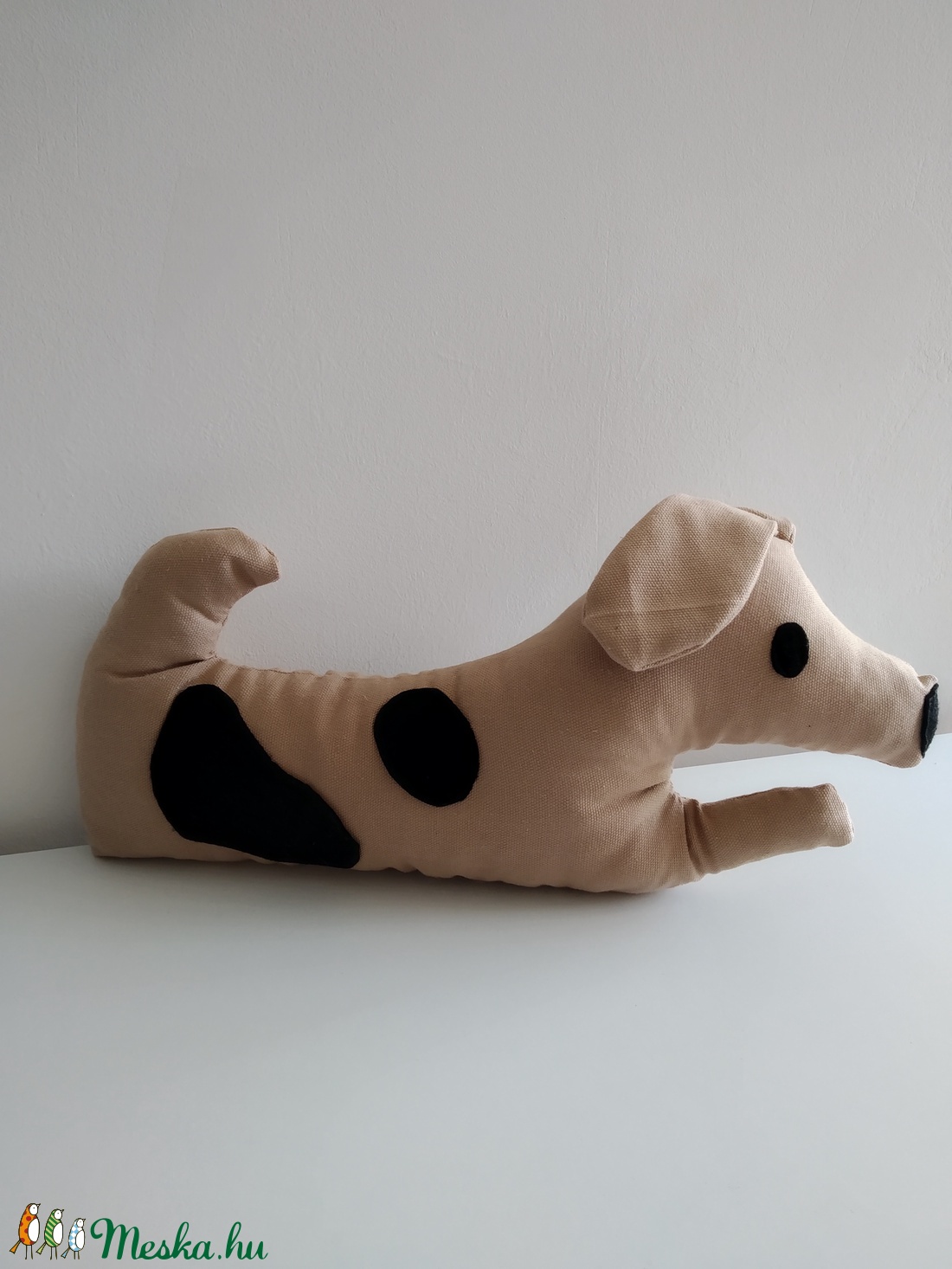 Kutya figura - textil kutya - kutyus - tacskó állatfigura - plüss kutya - foltos blöki - kutya párna -Tacskó forma párna -  - Meska.hu