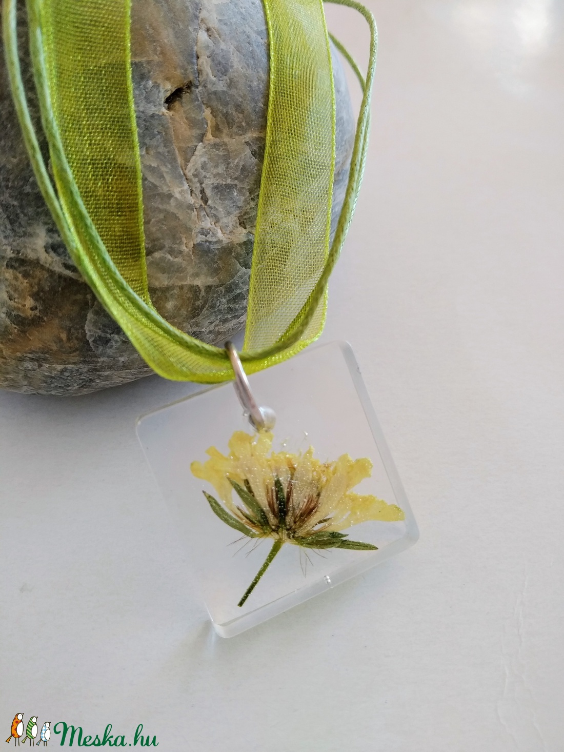Mezei Virágos műgyanta nyaklánc - mezei virág - igazi préselt virág gyantába foglalva - műgyanta ékszer mezei virággal - ékszer - nyaklánc - medálos nyaklánc - Meska.hu