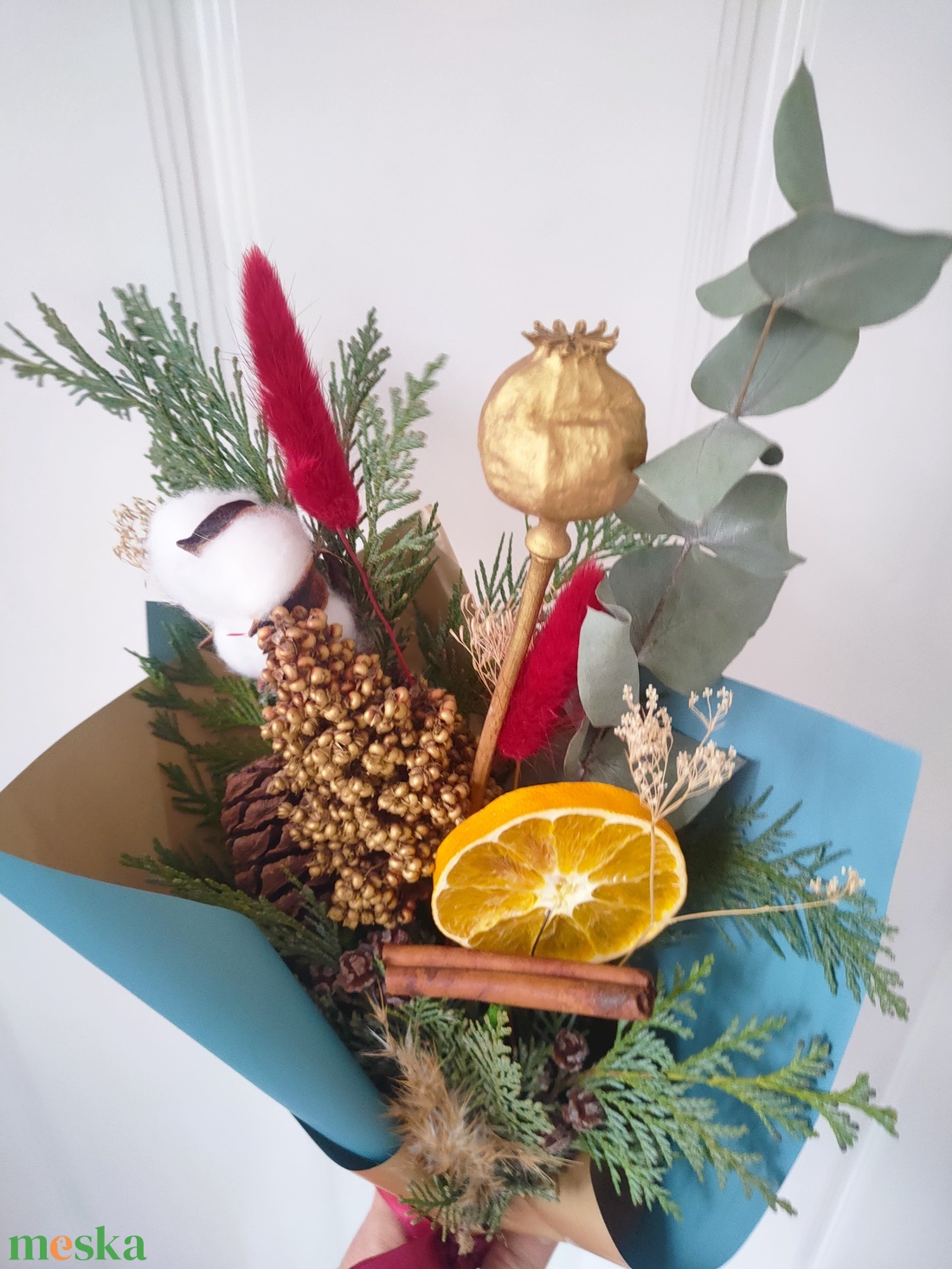 Karácsonyi csokor tujával, termésekkel, szárított növényekkel - Ajándék csokor - Adventi asztaldísz - Különleges csokor - karácsony - karácsonyi lakásdekoráció - karácsonyi lakásdíszek - Meska.hu Karácsonyi csokor tujával, termésekkel, szárított növényekkel - Ajándék csokor - Adventi asztaldísz - Különleges csokor - karácsony - karácsonyi lakásdekoráció - karácsonyi lakásdíszek - Meska.hu