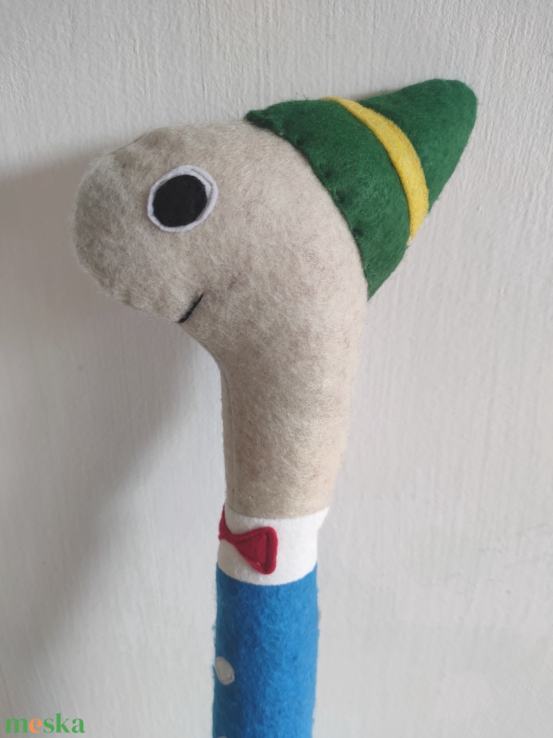 Tekergő, a Tesz-Vesz Városi Kukac - Tesz - Vesz Város lakója - Mesefigura - Tekergő a Kukac - Tekergő földigiliszta - játék & sport - plüssállat & játékfigura - plüss mesefigurák - Meska.hu