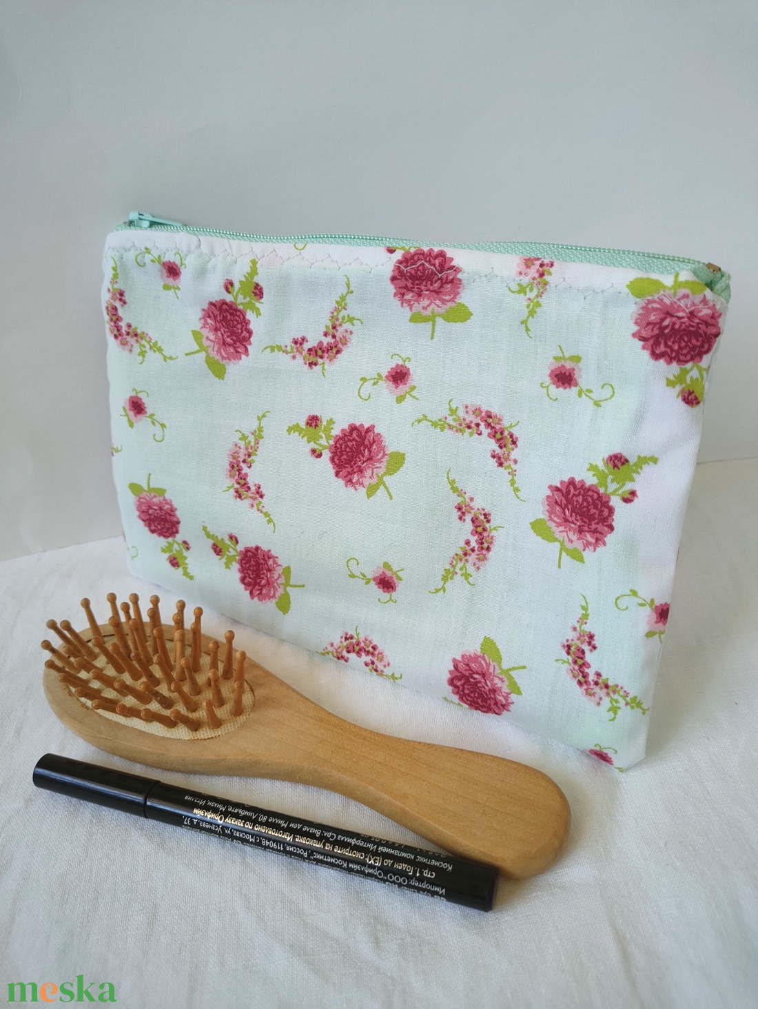 Apró Virágos Neszesszer - Pénztárca - Kártyatartó - romantikus neszeszer - virág mintás piperetartó - aprópénz tartó  - táska & tok - neszesszer - Meska.hu