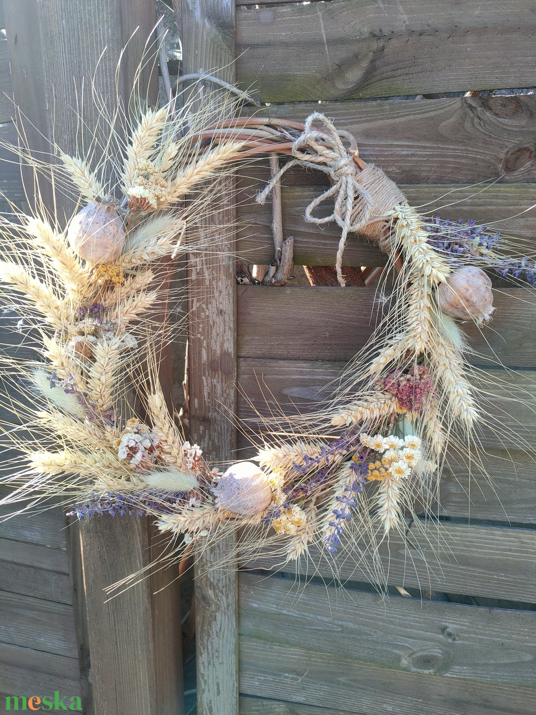 Vadvirágos, mezei virágos koszorú hazai növények felhasználásával - ajtódísz, kopogtató szárított virágokkal - otthon & életmód - dekoráció - ajtó- és ablak dekoráció - ajtódísz & kopogtató - Meska.hu