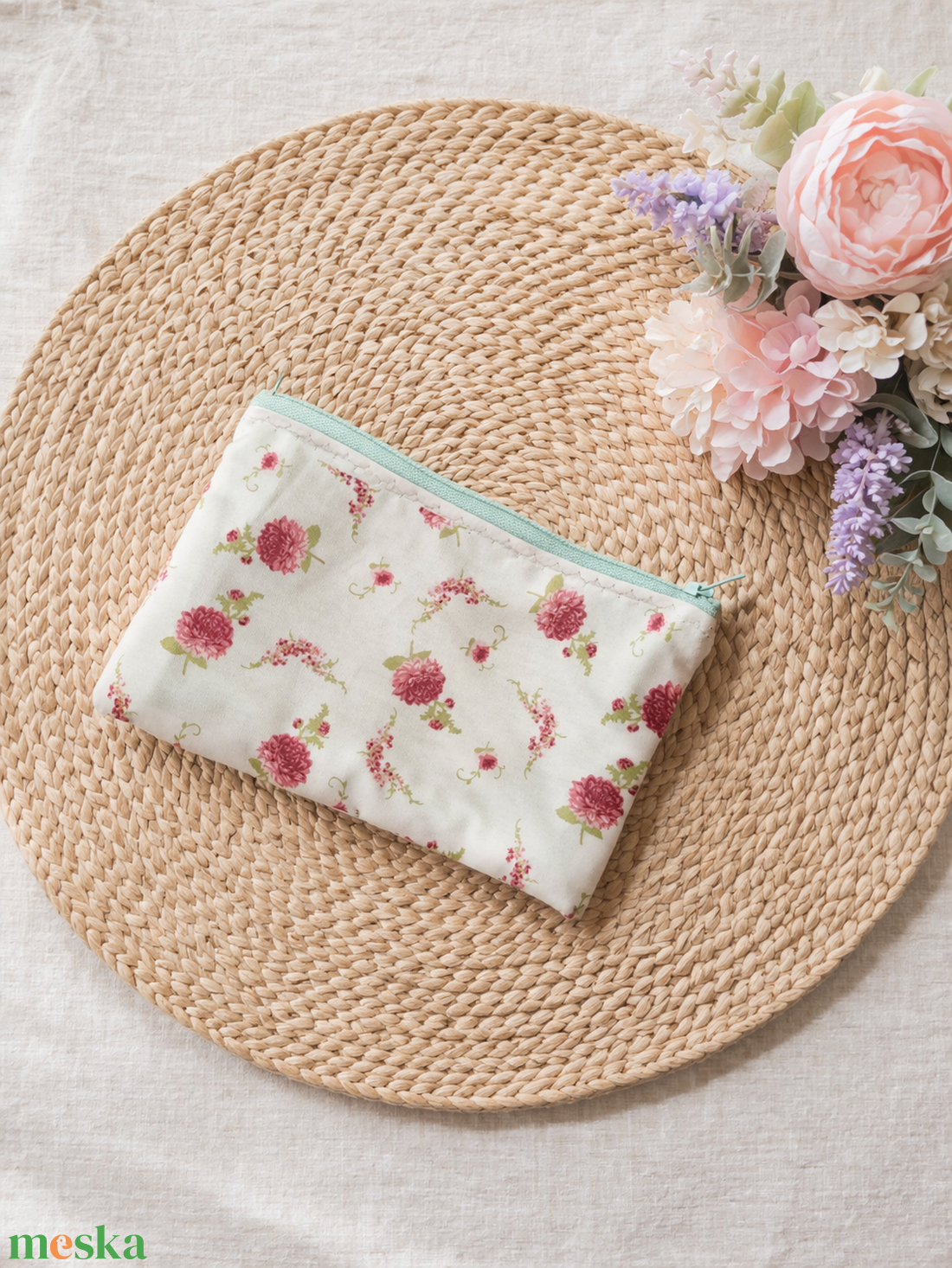 Apró Virágos Neszesszer - Pénztárca - Kártyatartó - romantikus neszeszer - virág mintás piperetartó - aprópénz tartó  - táska & tok - pénztárca & más tok - kártyatartó & irattartó - Meska.hu