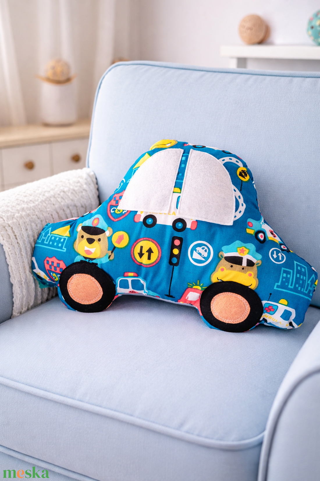 Autó formájú párna - Rendőrautó - macis autó -Autós díszpárna - Autó párna - Textiljáték - Textilfigura - baba - mama - babaszoba dekoráció - gyerek díszpárna - Meska.hu