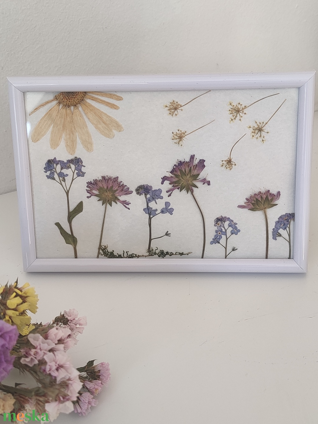 Virágos kép igazi virágokból - virágok képkeretben - préselt virág kép - virágos fali kép - virágos dekoráció - otthon & életmód - dekoráció - asztal és polc dekoráció - florárium, terrárium - Meska.hu