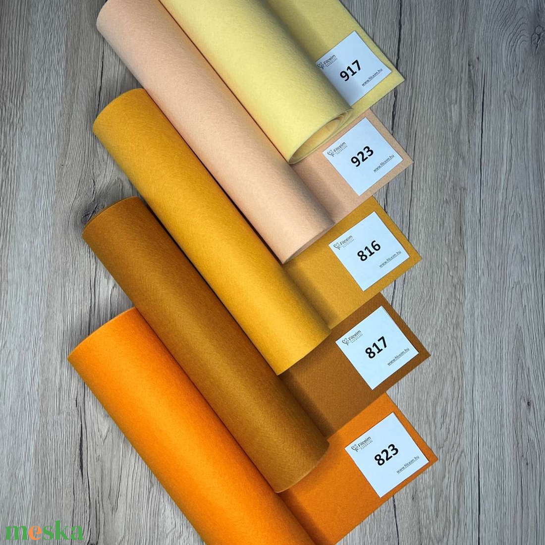 Koreai filc anyag -  sárga és árnyalatai - 30 x 20 cm filclapok, színenként megvásárolható, gyermekjátékok készítésére  - kellékek & szerszámok - méteráru - filc - Meska.hu