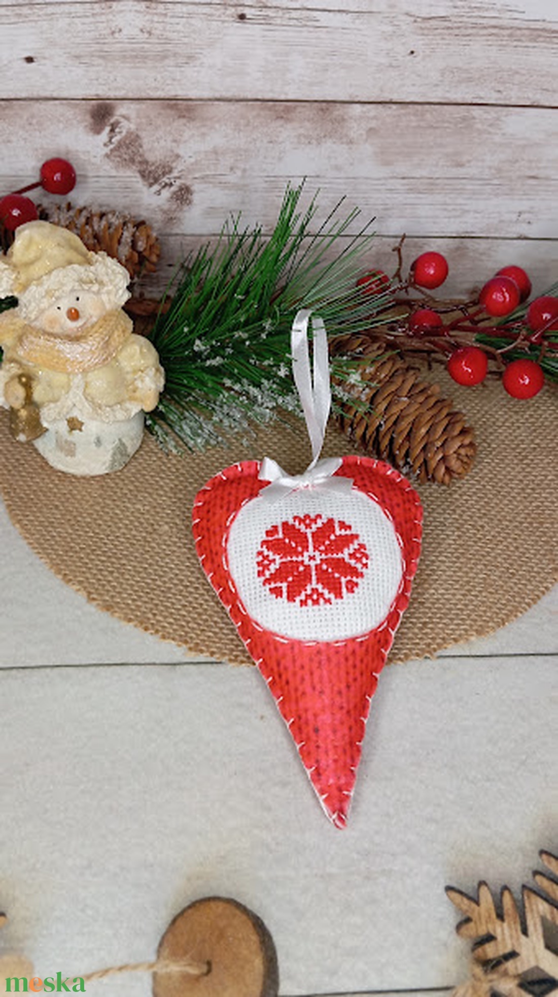 Keresztszemes fenyődísz - karácsony - karácsonyi lakásdekoráció - karácsonyfadíszek - Meska.hu