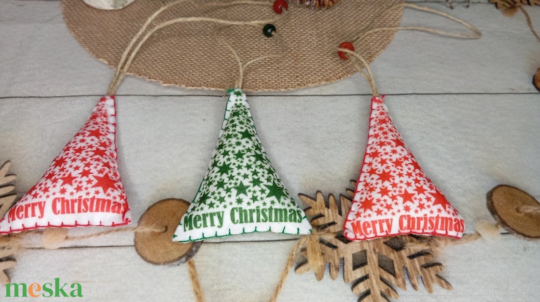 Csillag mintás fenyő díszek - karácsony - karácsonyi lakásdekoráció - karácsonyfadíszek - Meska.hu