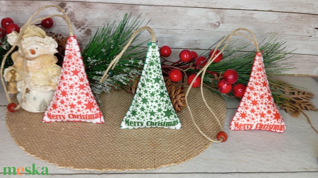 Csillag mintás fenyő díszek - karácsony - karácsonyi lakásdekoráció - karácsonyfadíszek - Meska.hu