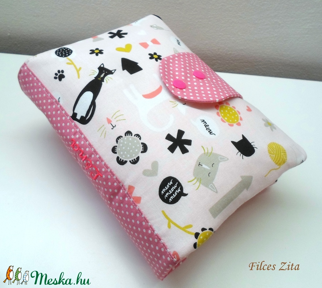 Cicás névreszóló pelenkarendező, pelenkatartó, pelenkázó táska -  - Meska.hu