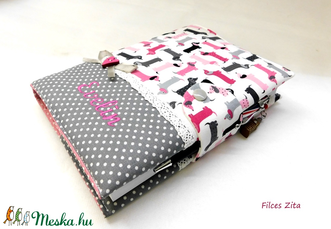 Tacskós textil jegyzetfüzet -    kutyás pamut füzetborító - otthon & életmód - papír, írószer - jegyzetfüzet & napló - Meska.hu