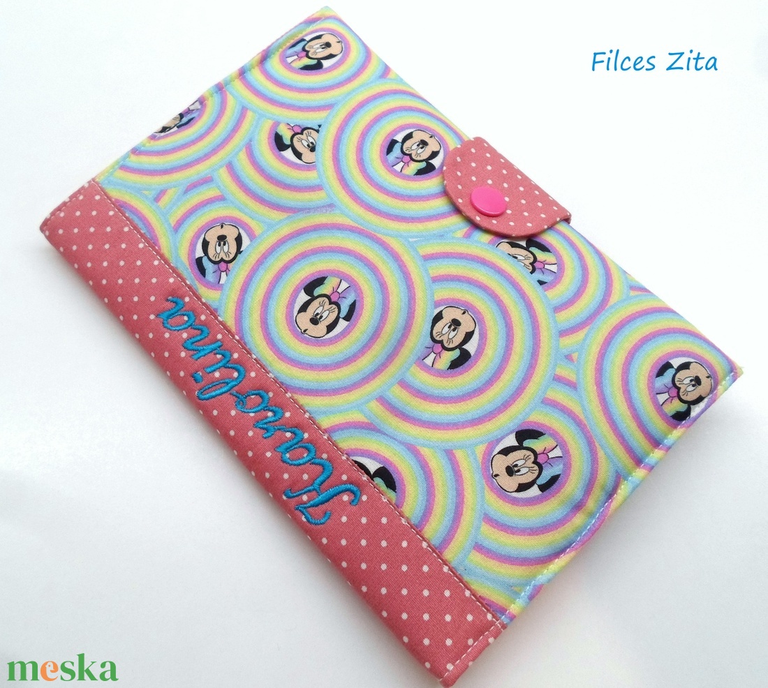 Minnie egészségügyi kiskönyv borító névhímzéssel - eü textil borító névvel - otthon & életmód - papír, írószer - egészségügyi kiskönyv borító - Meska.hu