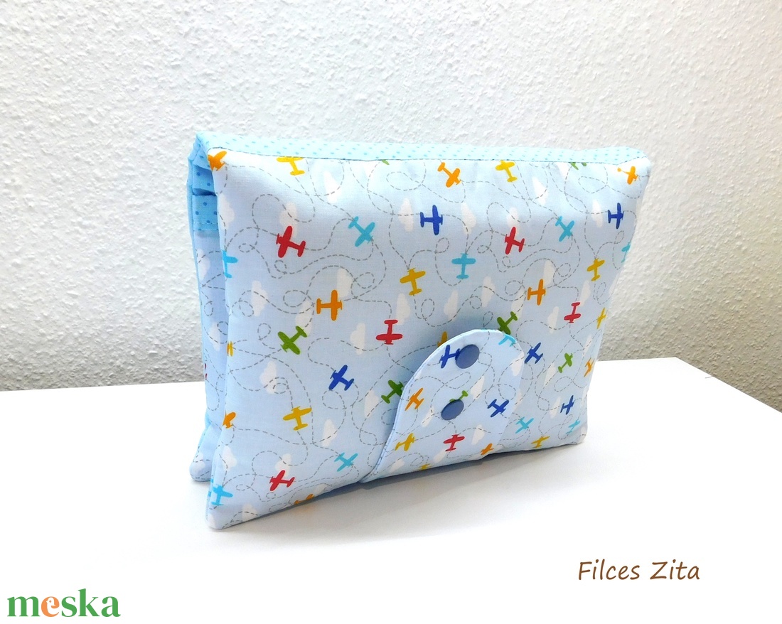 Repülős pelenkatáska - textil pelenkarendező- névhímzéssel is - táska & tok - pelenkatáska - pelenkatartó tok - Meska.hu Repülős pelenkatáska - textil pelenkarendező- névhímzéssel is - táska & tok - pelenkatáska - pelenkatartó tok - Meska.hu