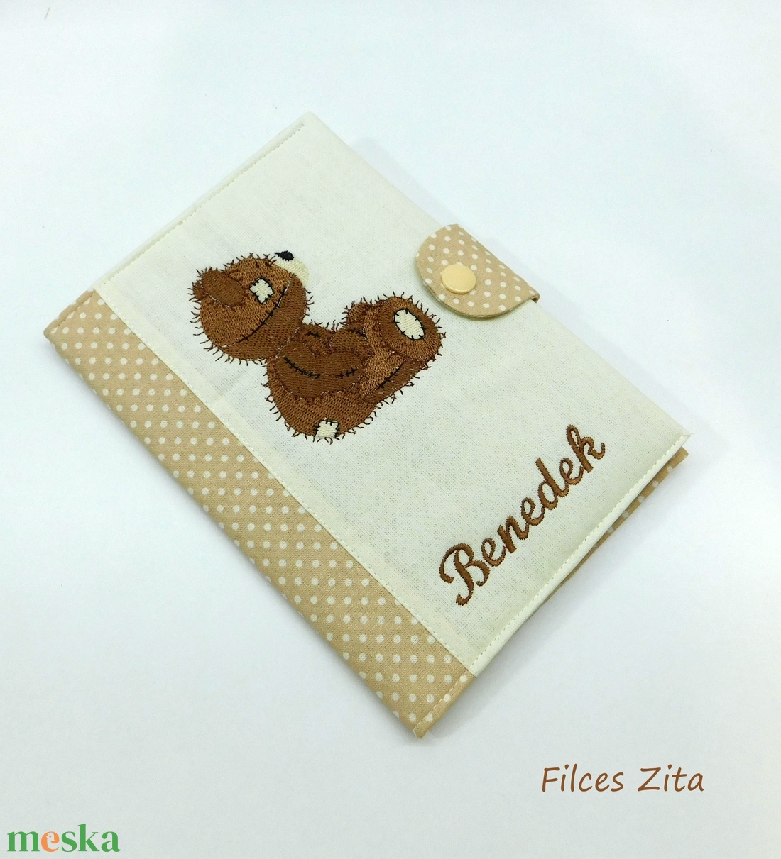 Macis egészségügyi kiskönyv borító - textil eü borító hímzett névvel - otthon & életmód - papír, írószer - egészségügyi kiskönyv borító - Meska.hu Macis egészségügyi kiskönyv borító - textil eü borító hímzett névvel - otthon & életmód - papír, írószer - egészségügyi kiskönyv borító - Meska.hu