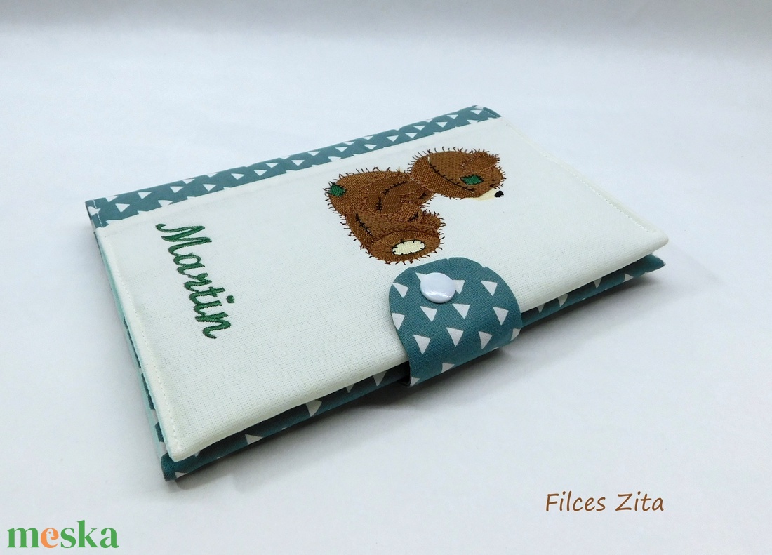 Macis egészségügyi kiskönyv borító -  textil eü borító hímzett névvel  - otthon & életmód - papír, írószer - egészségügyi kiskönyv borító - Meska.hu