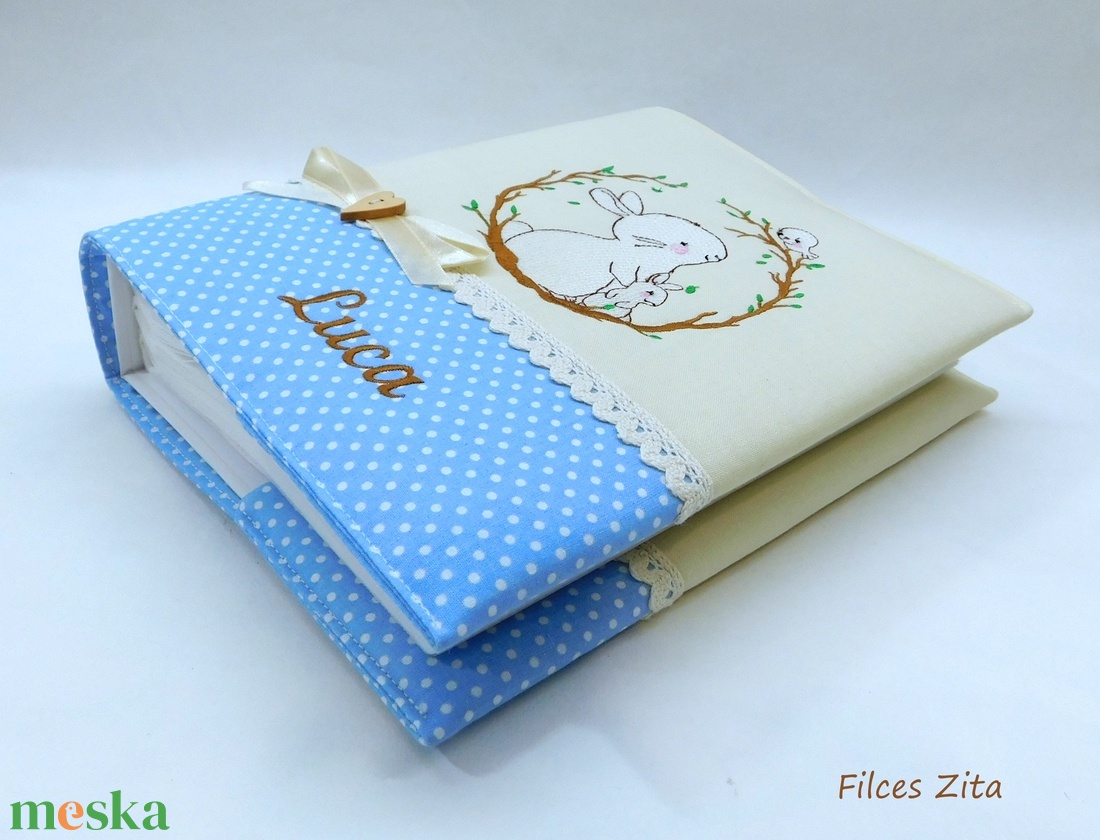  Akciós KÉSZTERMÉK Luca neves baba fotóalbum  - textil baba fényképalbum  - otthon & életmód - papír, írószer - album & fotóalbum - Meska.hu