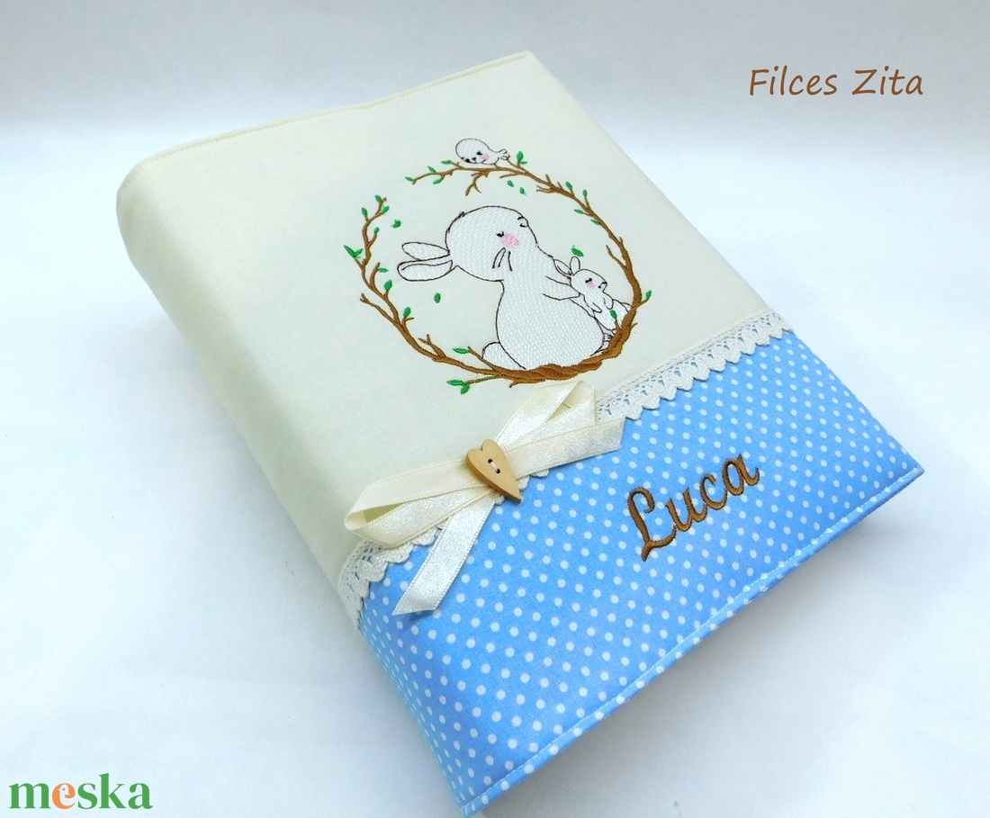  Akciós KÉSZTERMÉK Luca neves baba fotóalbum  - textil baba fényképalbum  - otthon & életmód - papír, írószer - album & fotóalbum - Meska.hu