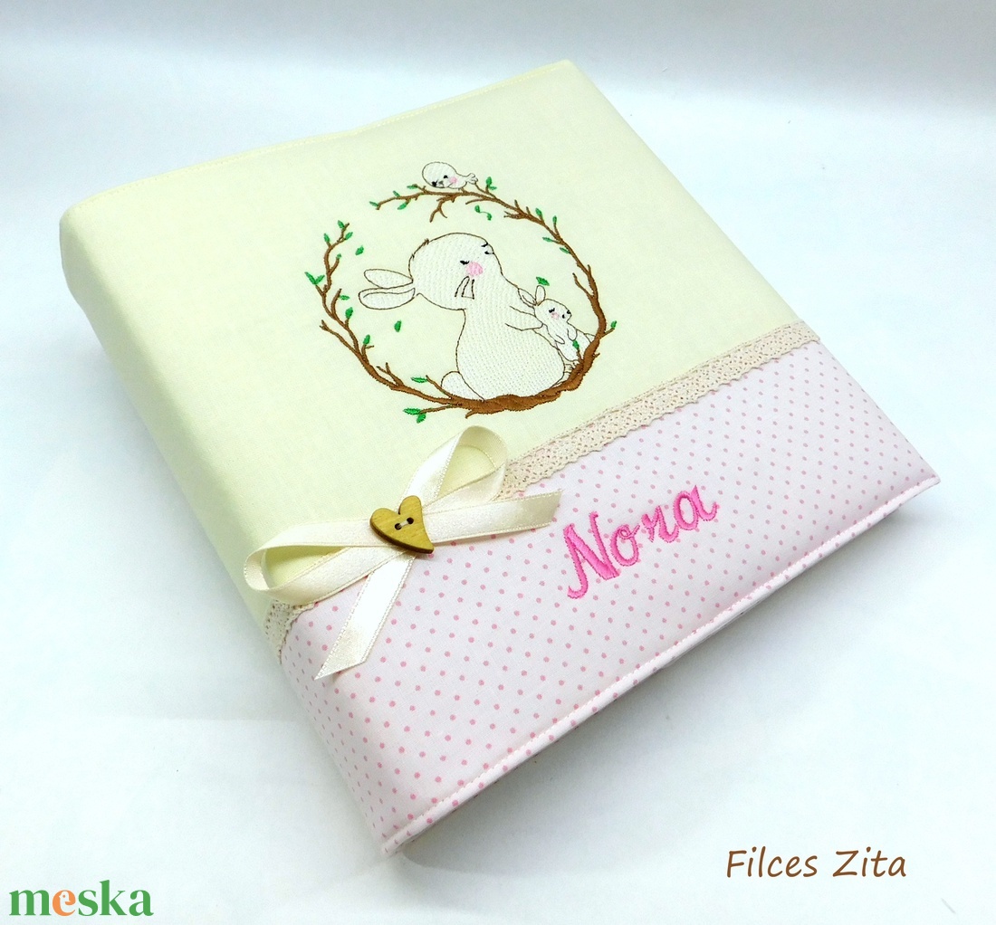 Nyuszis fotóalbum - egyedi babaalbum névhímzéssel - nyuszis fényképalbum - otthon & életmód - papír, írószer - album & fotóalbum - Meska.hu Nyuszis fotóalbum - egyedi babaalbum névhímzéssel - nyuszis fényképalbum - otthon & életmód - papír, írószer - album & fotóalbum - Meska.hu