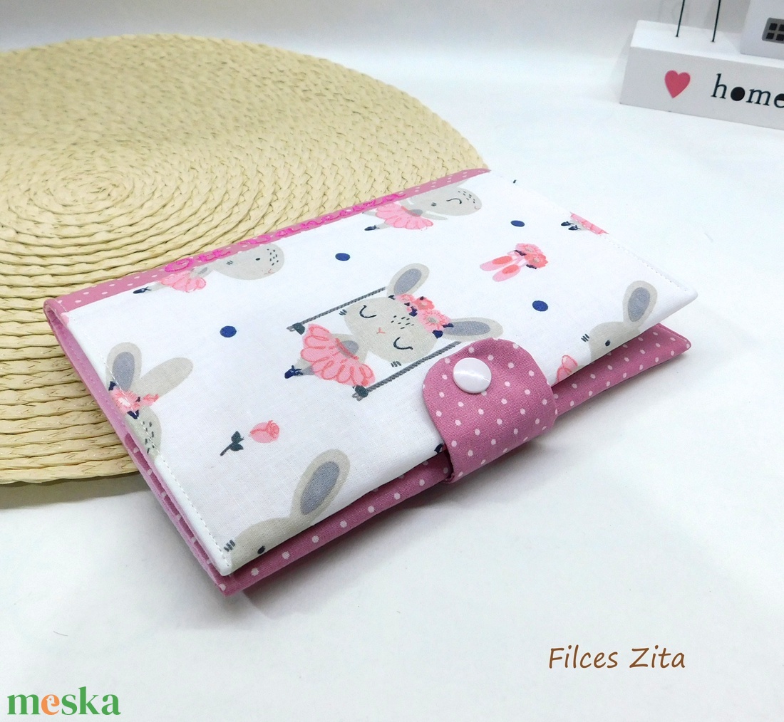 Nyuszis egészségügyi kiskönyv borító - textil eü borító hímzett névvel - otthon & életmód - papír, írószer - egészségügyi kiskönyv borító - Meska.hu Nyuszis egészségügyi kiskönyv borító - textil eü borító hímzett névvel - otthon & életmód - papír, írószer - egészségügyi kiskönyv borító - Meska.hu