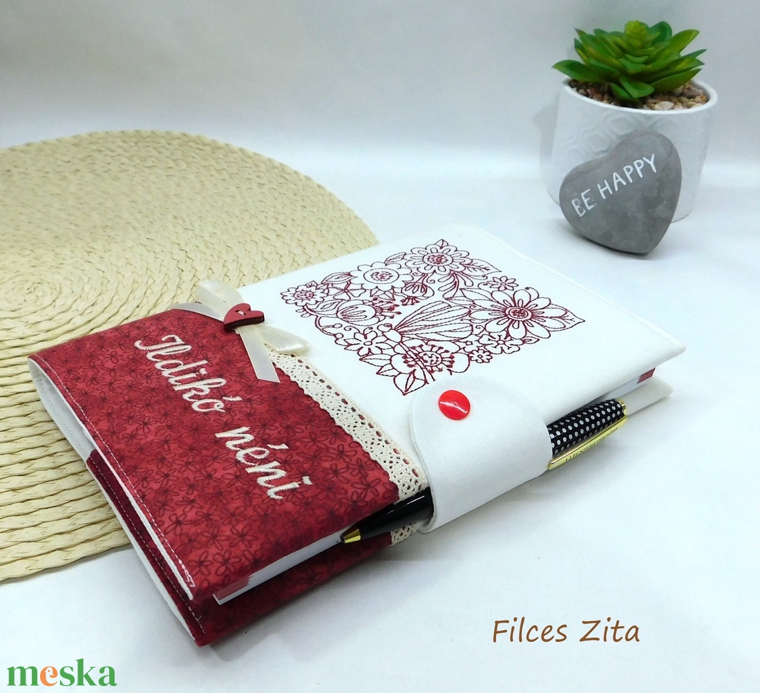 Virágos hímzett textil napló - otthon & életmód - papír, írószer - jegyzetfüzet & napló - Meska.hu Virágos hímzett textil napló - otthon & életmód - papír, írószer - jegyzetfüzet & napló - Meska.hu
