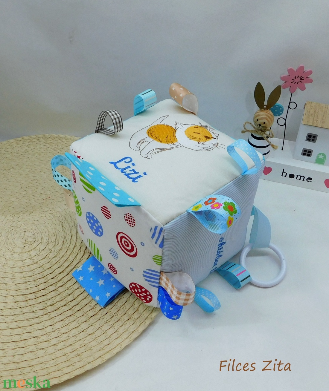 Cicás hímzett babakocka- textil mókakocka hímzett névvel - cicás babaköszöntő ajándék - játék & sport - 3 éves kor alattiaknak - babakocka - Meska.hu
