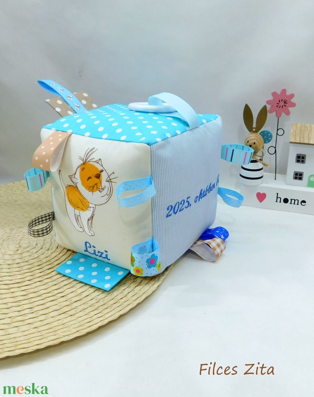 Cicás hímzett babakocka- textil mókakocka hímzett névvel - cicás babaköszöntő ajándék - játék & sport - 3 éves kor alattiaknak - babakocka - Meska.hu