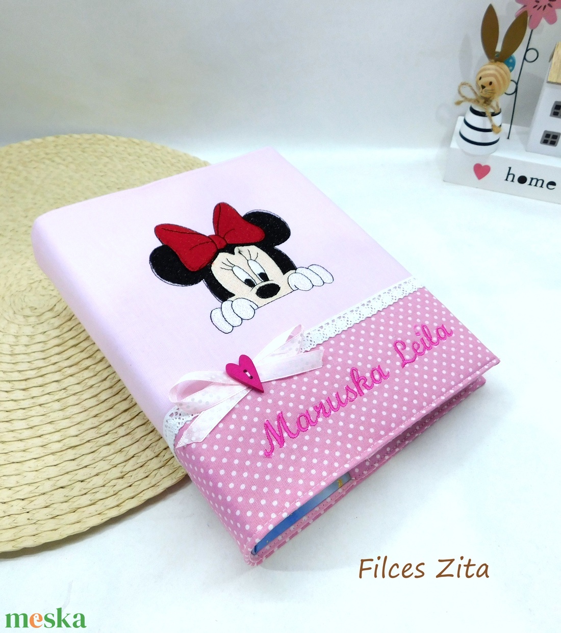 Minnie egeres  hímzett baba fotóalbum - textil fényképalbum névhímzéssel - egyedi babaalbum - otthon & életmód - papír, írószer - album & fotóalbum - Meska.hu