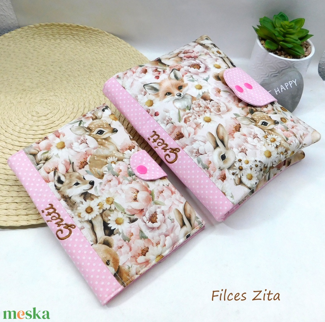 Erdei állatos  őzikés egészségügyi kiskönyv borító névhímzéssel - baba - mama - babaemlékek - egészségügyi kiskönyv borító - Meska.hu